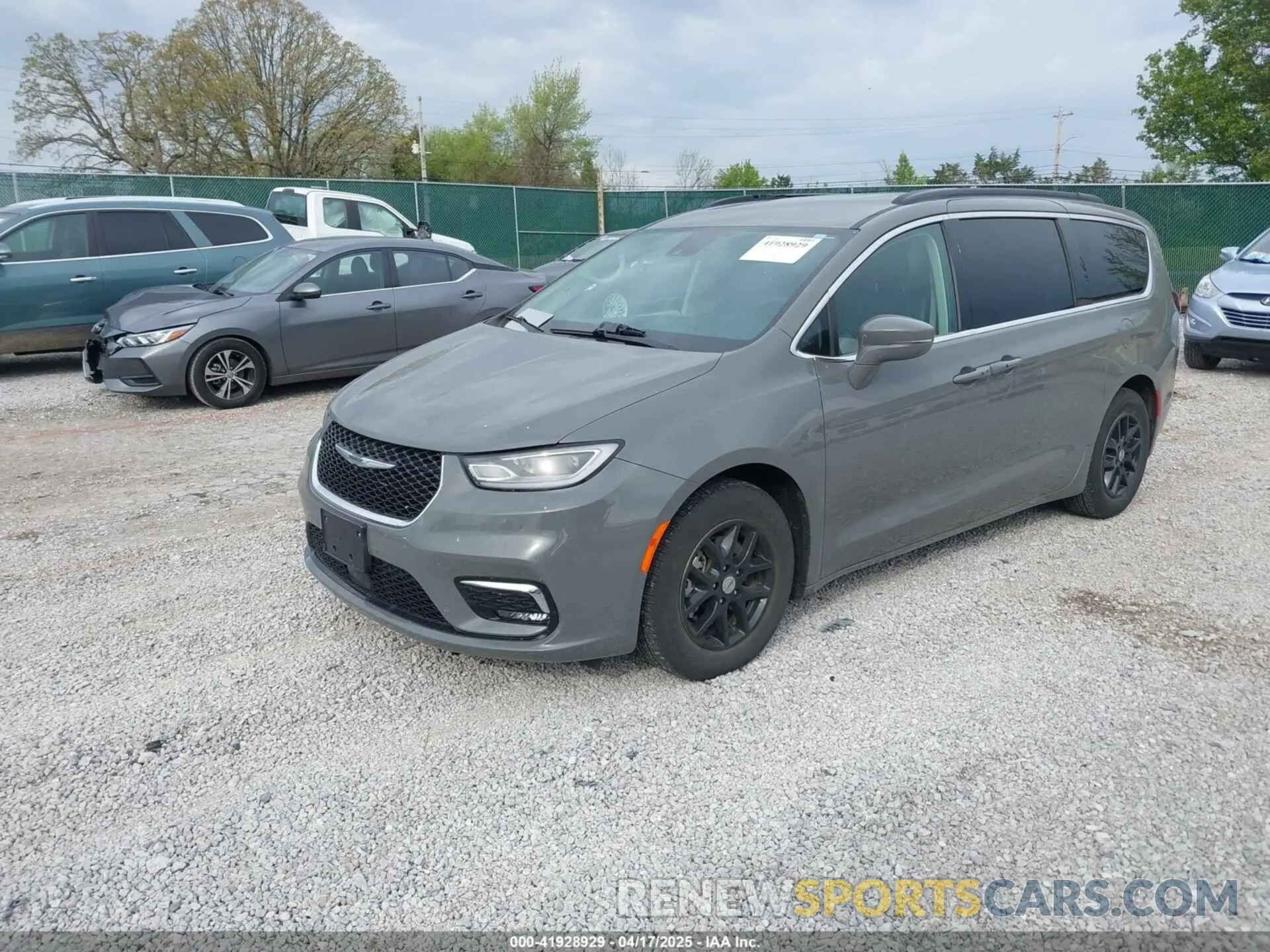 2 Photograph of a damaged car 2C4RC1BG7NR168519 CHRYSLER PACIFICA 2022