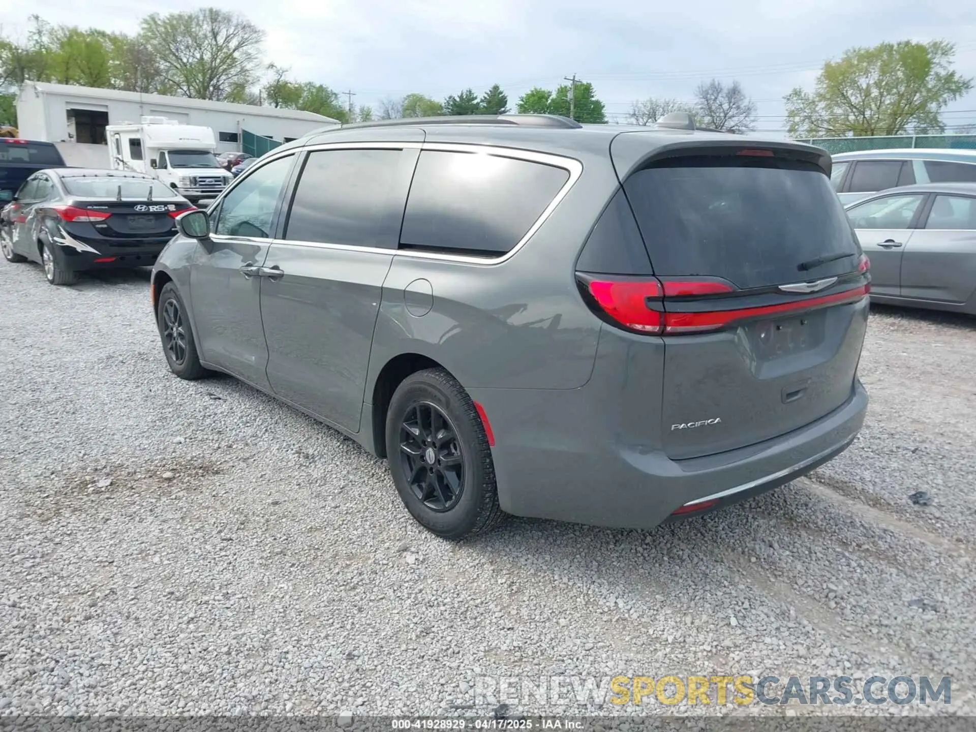 3 Photograph of a damaged car 2C4RC1BG7NR168519 CHRYSLER PACIFICA 2022