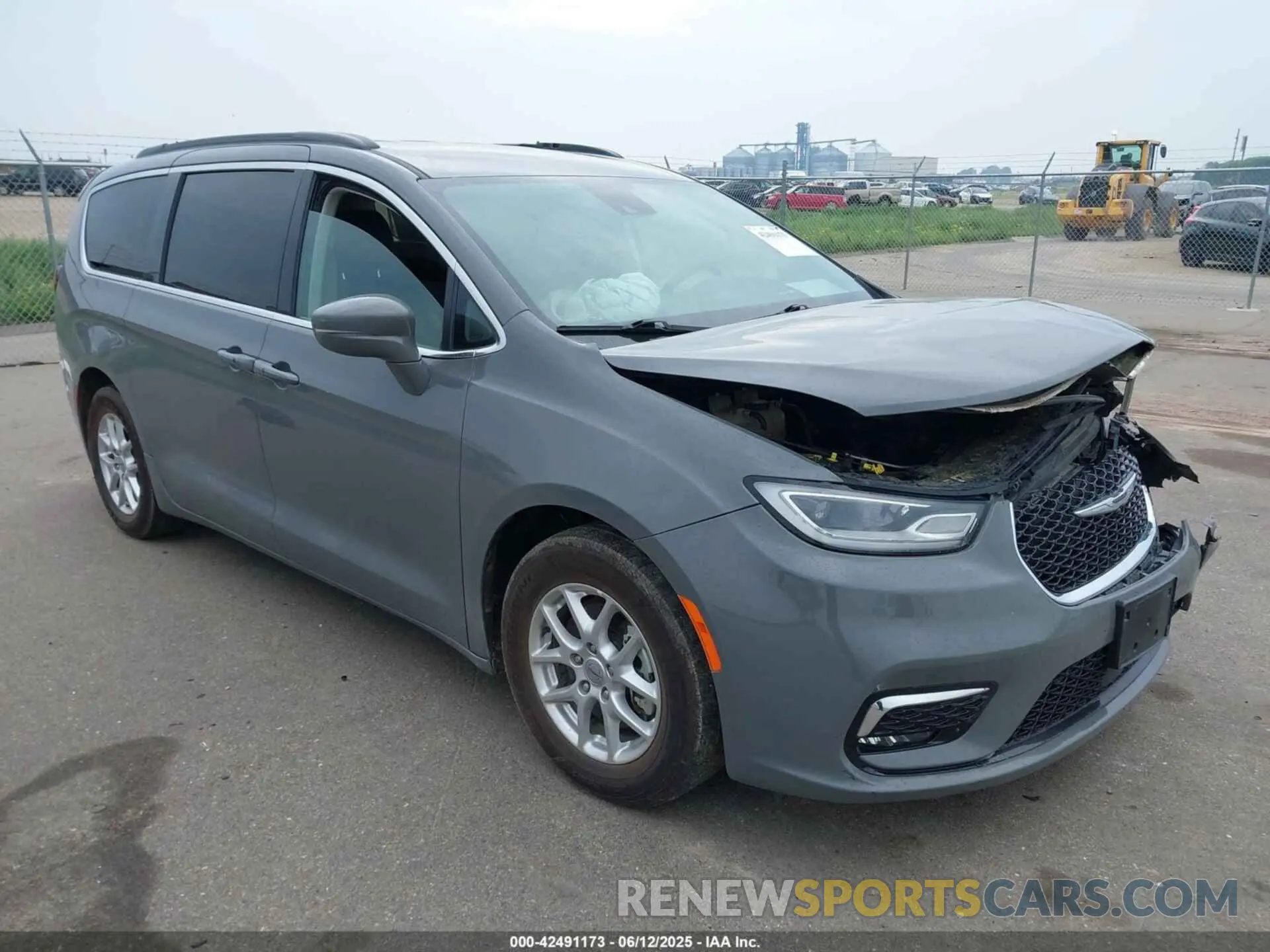 1 Photograph of a damaged car 2C4RC1BG7NR170044 CHRYSLER PACIFICA 2022