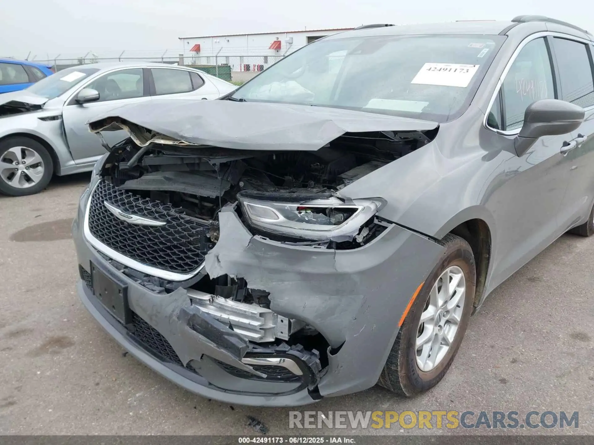 6 Photograph of a damaged car 2C4RC1BG7NR170044 CHRYSLER PACIFICA 2022