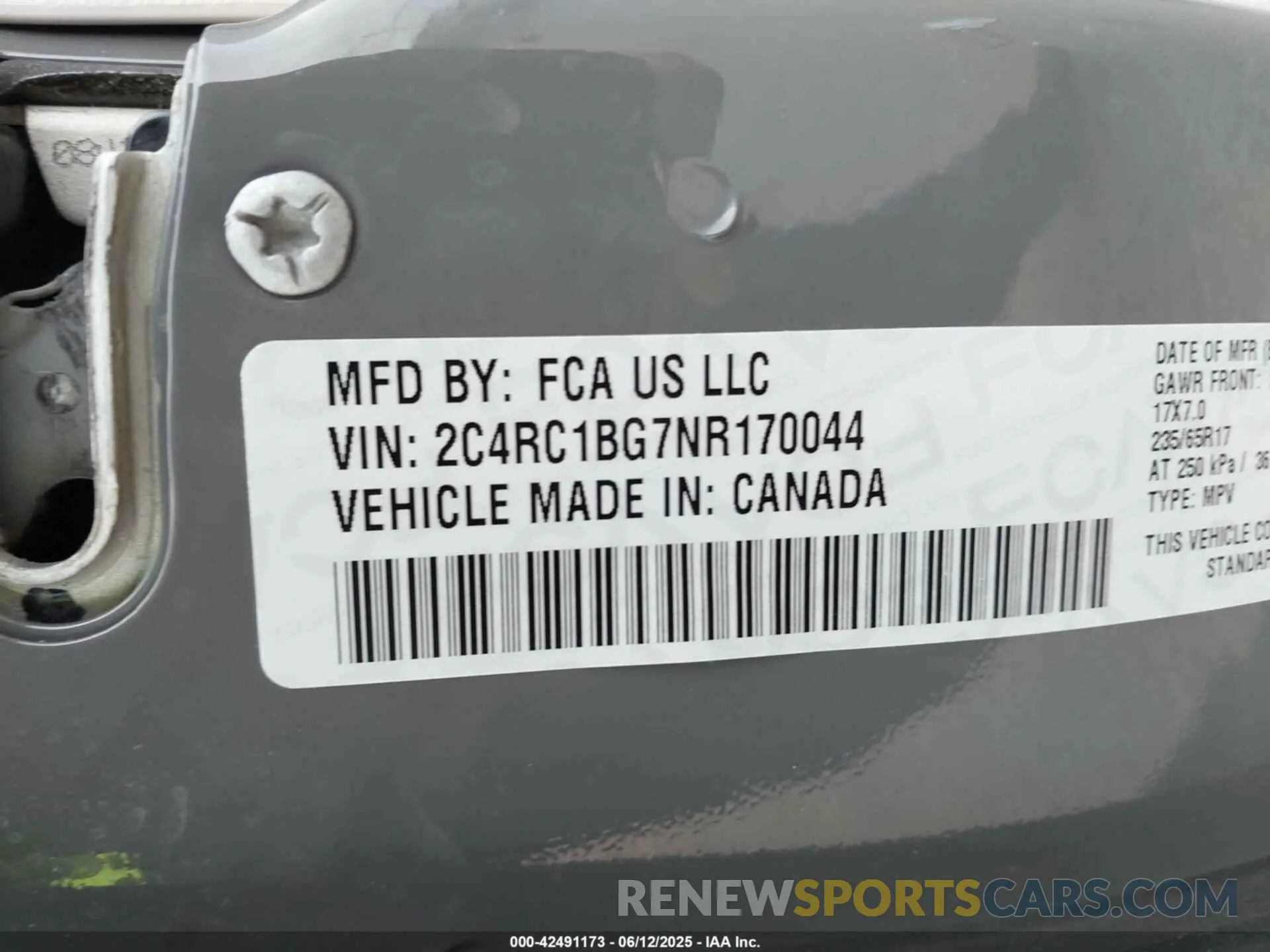 9 Photograph of a damaged car 2C4RC1BG7NR170044 CHRYSLER PACIFICA 2022