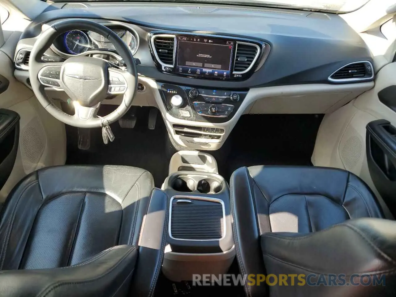 8 Photograph of a damaged car 2C4RC1BG7NR175616 CHRYSLER PACIFICA 2022