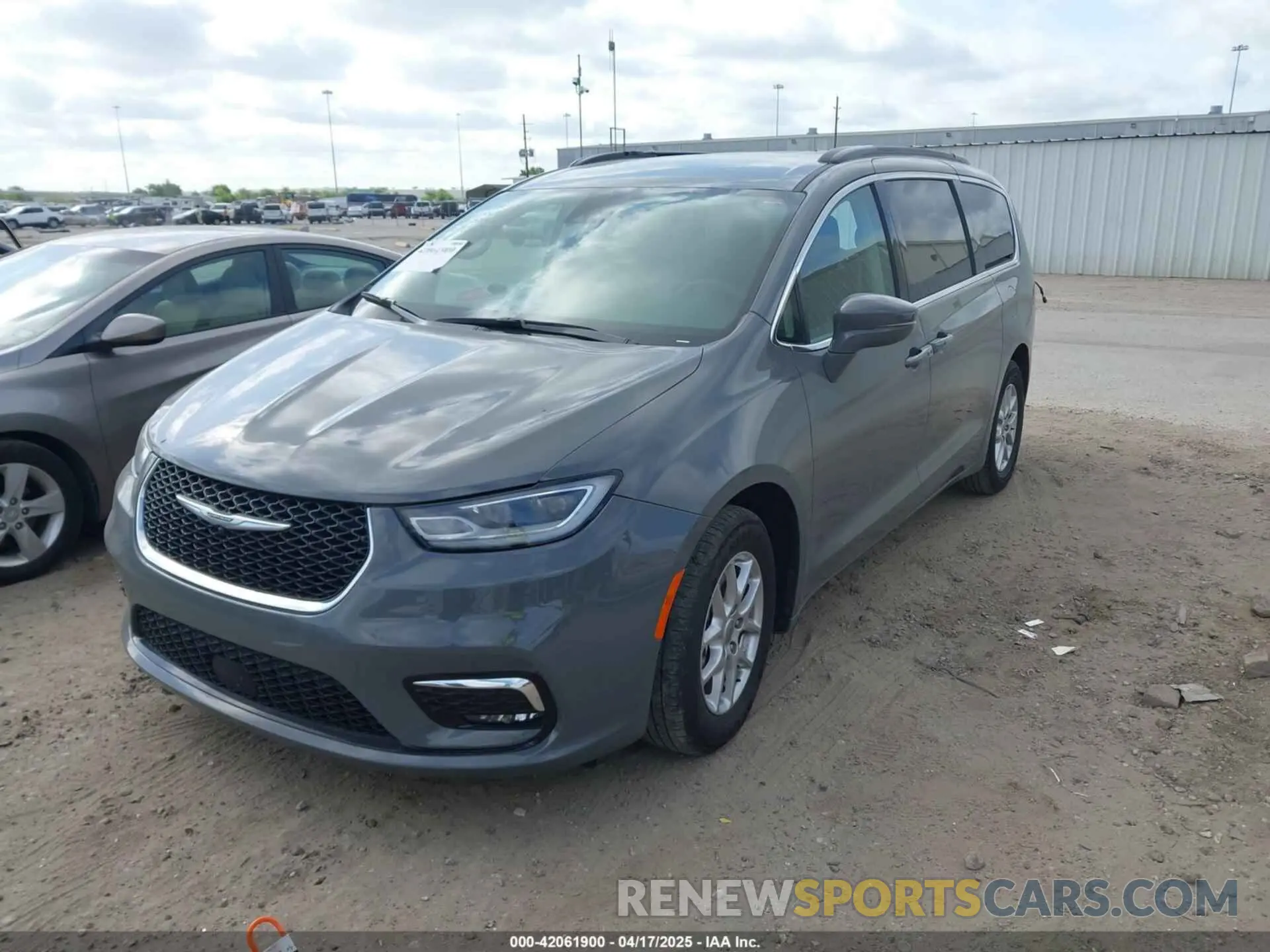 2 Photograph of a damaged car 2C4RC1BG7NR190939 CHRYSLER PACIFICA 2022