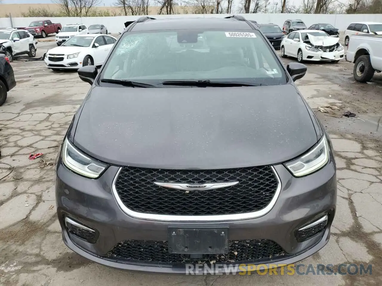 5 Photograph of a damaged car 2C4RC1BG8NR115800 CHRYSLER PACIFICA 2022