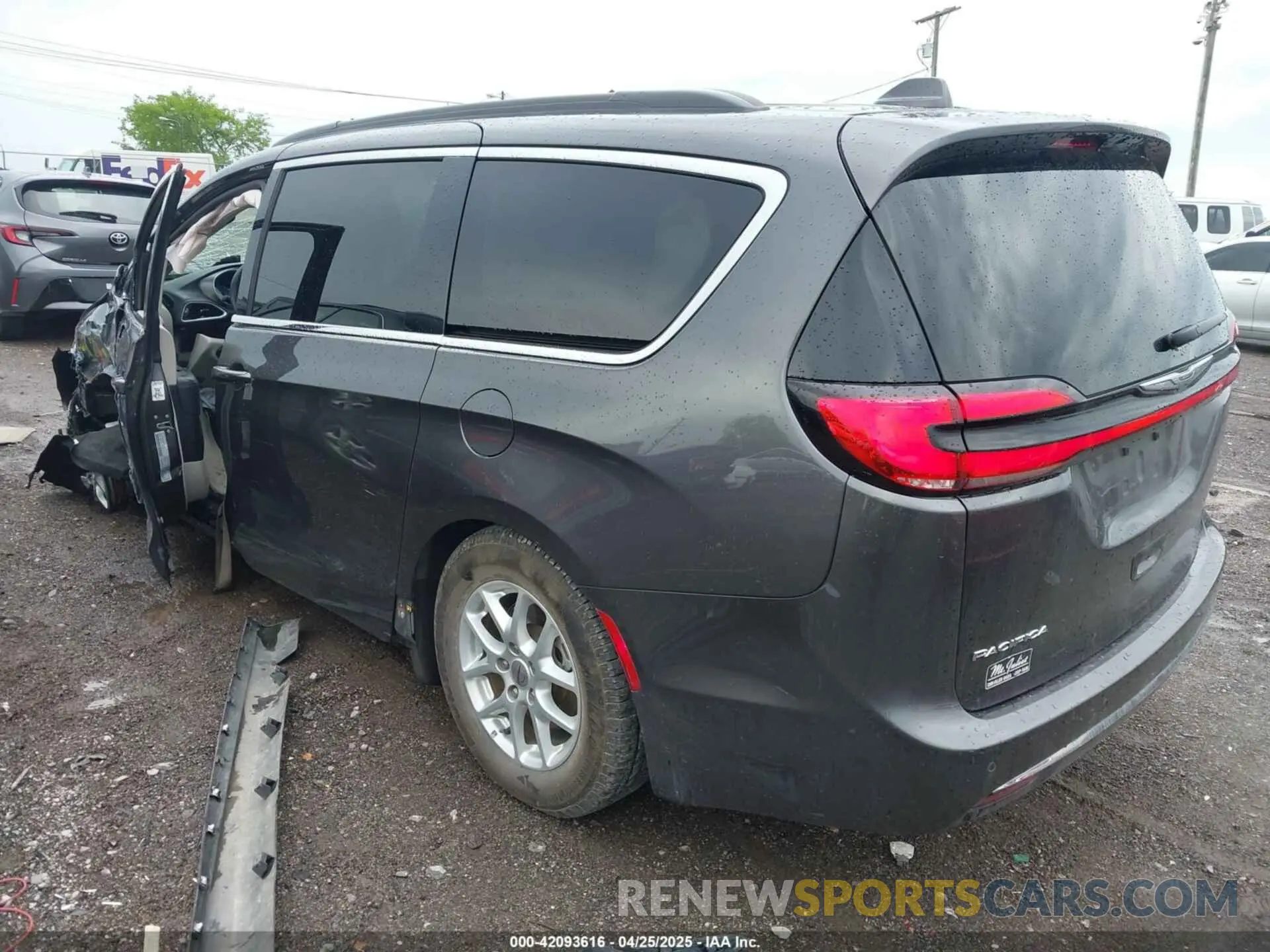 3 Photograph of a damaged car 2C4RC1BG8NR116770 CHRYSLER PACIFICA 2022