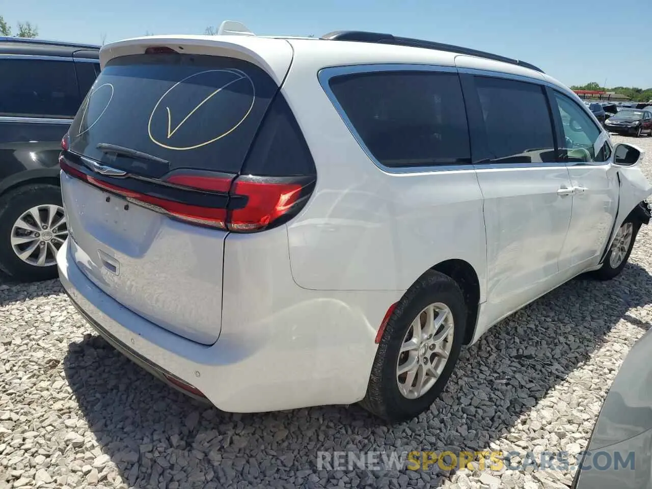 3 Photograph of a damaged car 2C4RC1BG8NR117725 CHRYSLER PACIFICA 2022
