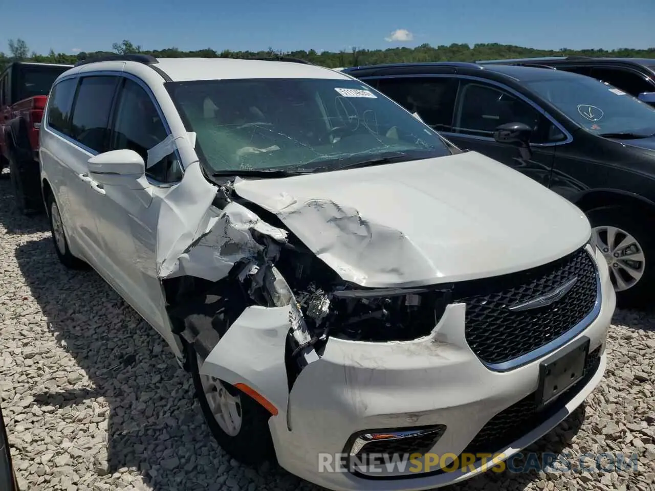 4 Photograph of a damaged car 2C4RC1BG8NR117725 CHRYSLER PACIFICA 2022
