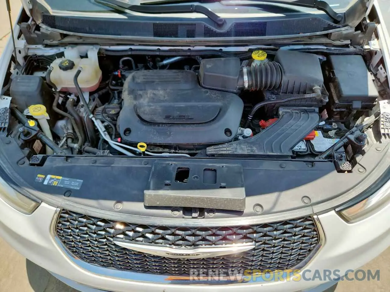 12 Photograph of a damaged car 2C4RC1BG8NR125999 CHRYSLER PACIFICA 2022