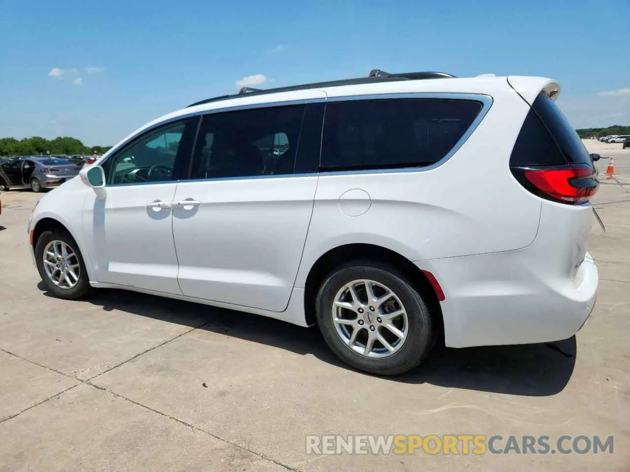 2 Photograph of a damaged car 2C4RC1BG8NR125999 CHRYSLER PACIFICA 2022