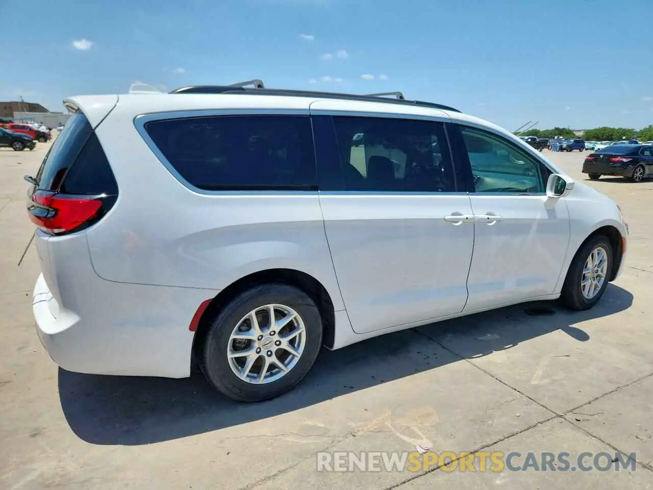 3 Photograph of a damaged car 2C4RC1BG8NR125999 CHRYSLER PACIFICA 2022