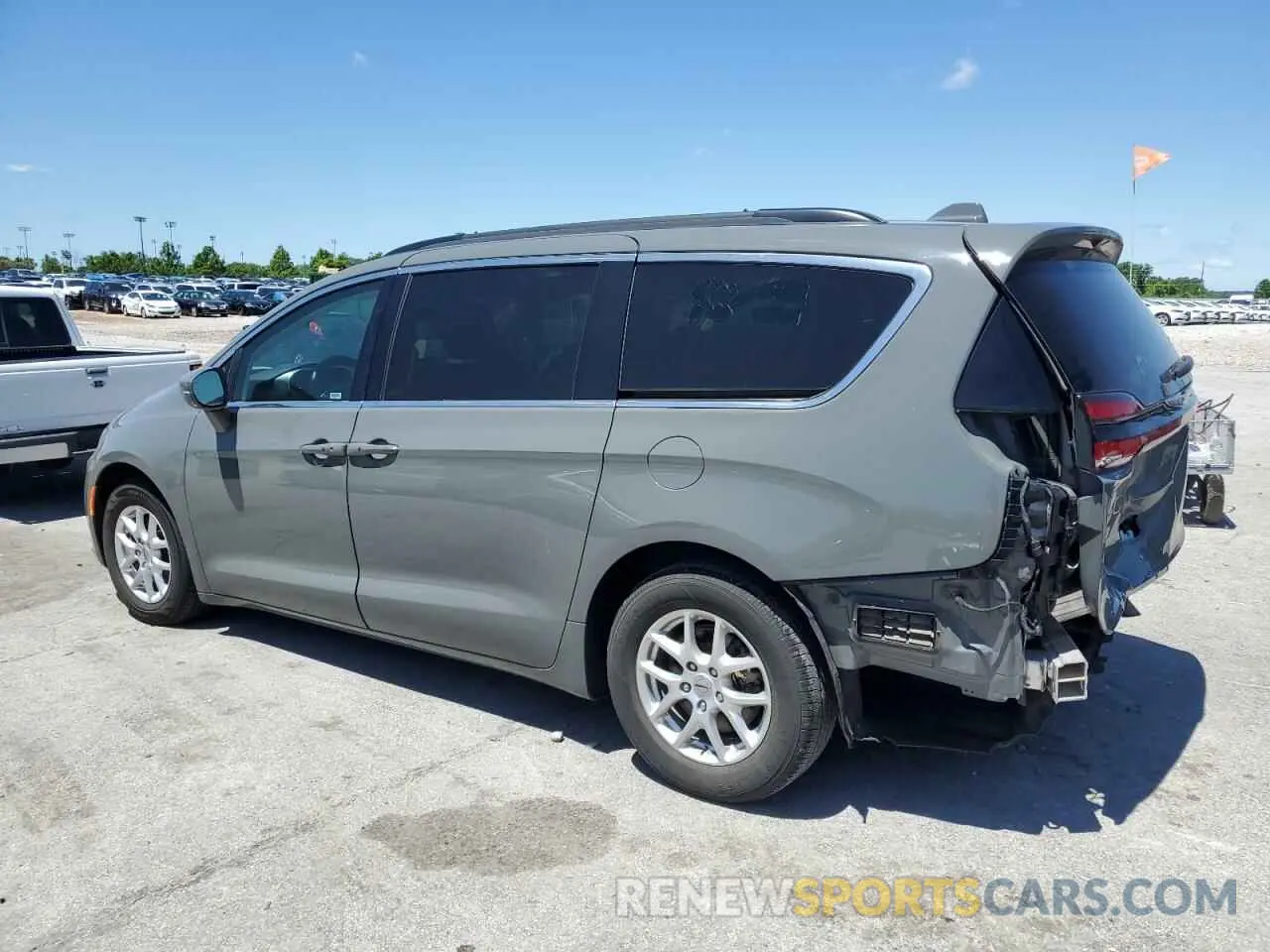 2 Photograph of a damaged car 2C4RC1BG8NR132127 CHRYSLER PACIFICA 2022