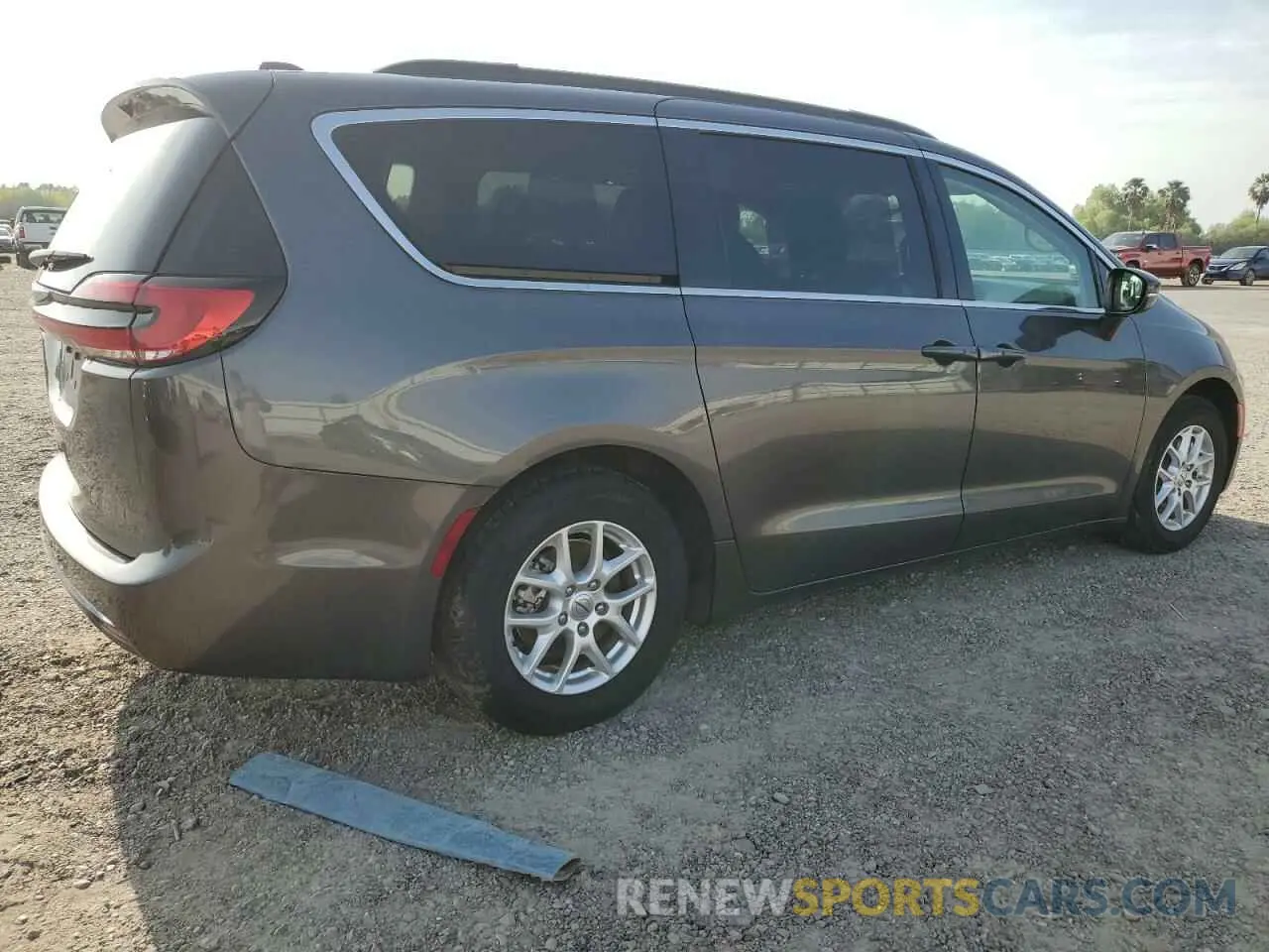 3 Photograph of a damaged car 2C4RC1BG8NR147548 CHRYSLER PACIFICA 2022