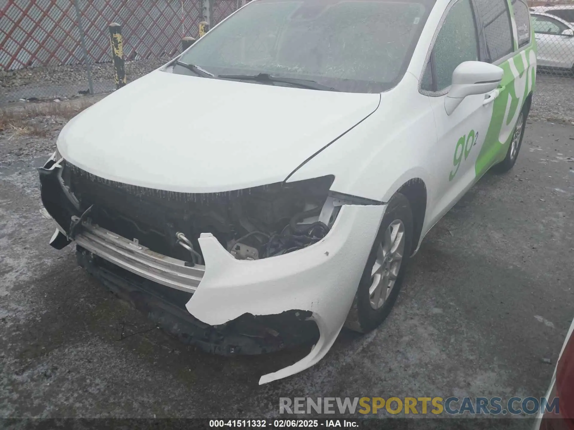 2 Photograph of a damaged car 2C4RC1BG8NR151793 CHRYSLER PACIFICA 2022