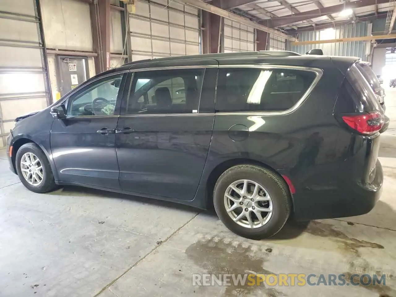 2 Photograph of a damaged car 2C4RC1BG8NR179402 CHRYSLER PACIFICA 2022