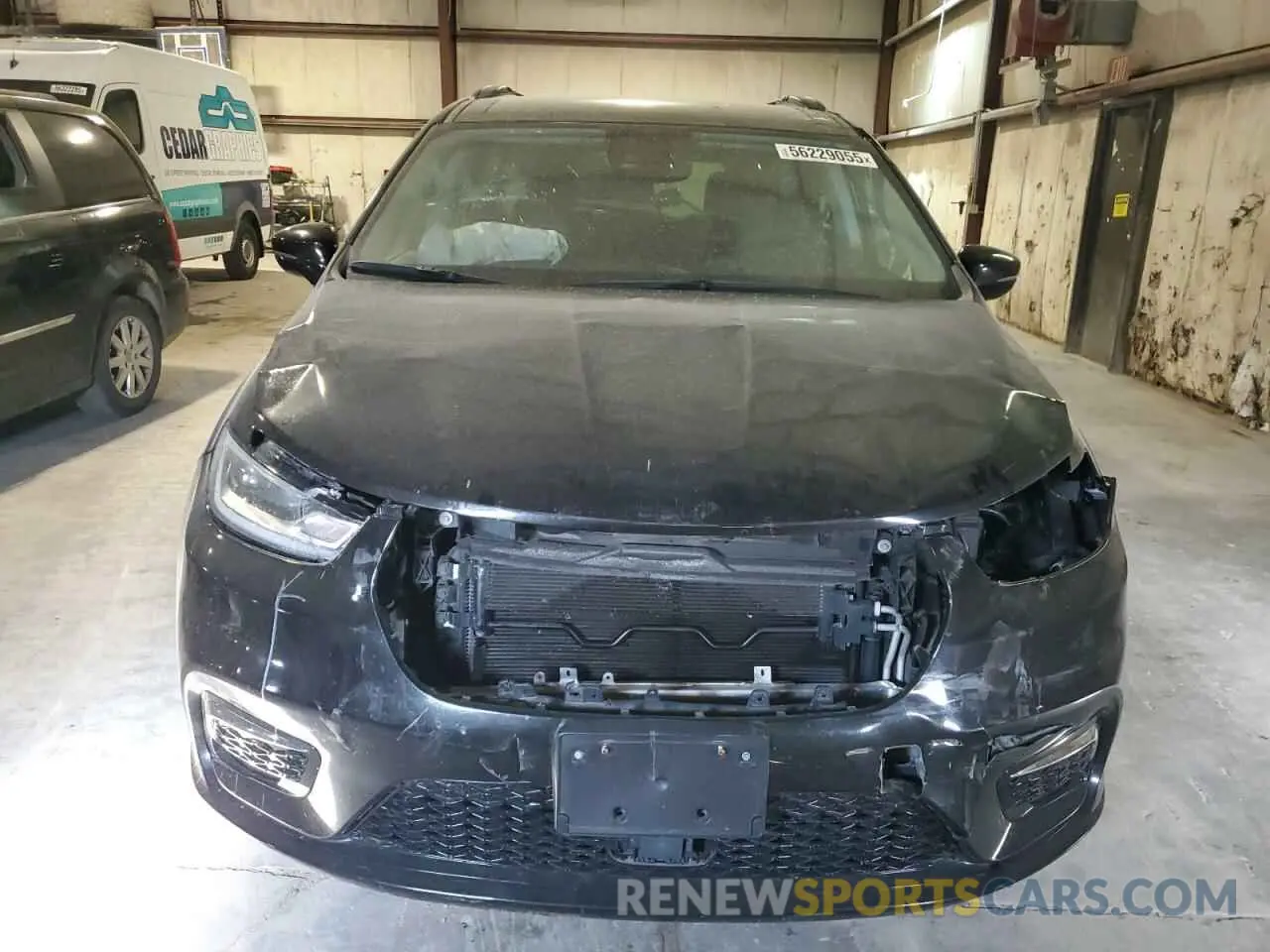 5 Photograph of a damaged car 2C4RC1BG8NR179402 CHRYSLER PACIFICA 2022