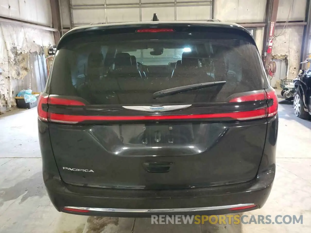 6 Photograph of a damaged car 2C4RC1BG8NR179402 CHRYSLER PACIFICA 2022