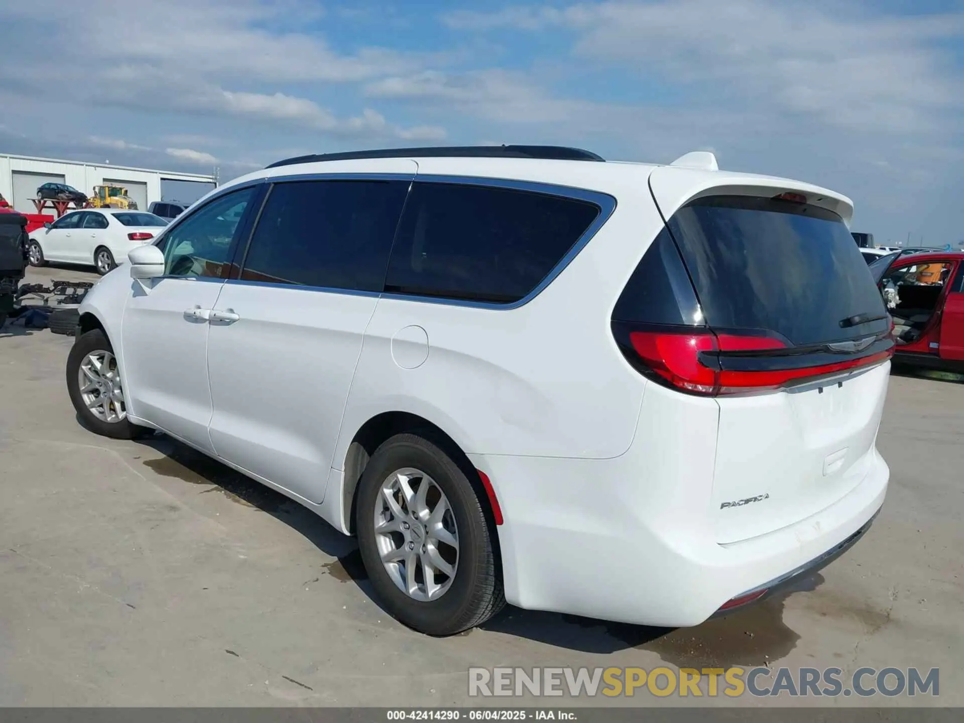 3 Photograph of a damaged car 2C4RC1BG8NR197706 CHRYSLER PACIFICA 2022