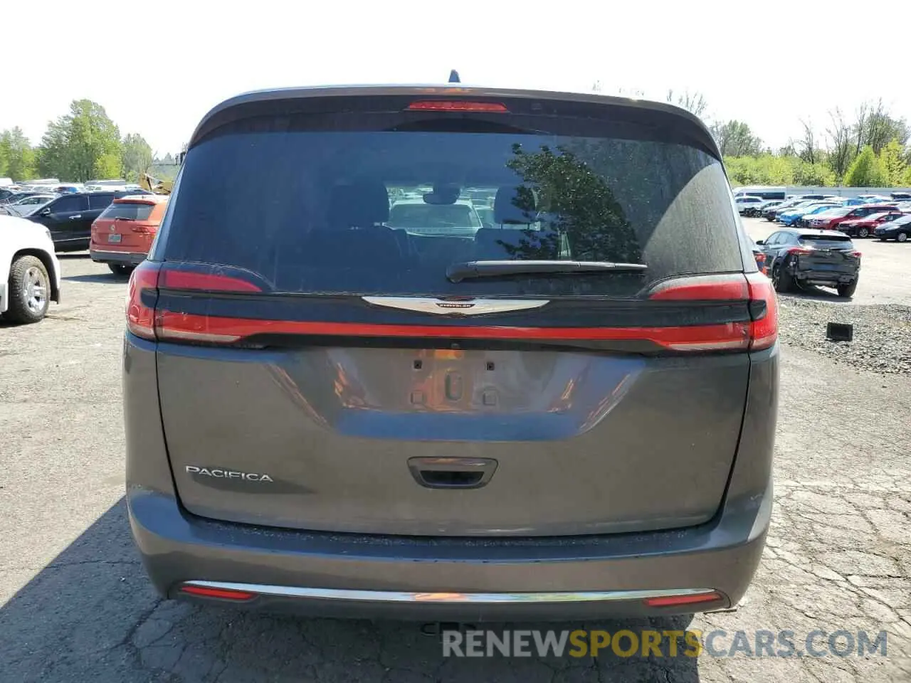 6 Photograph of a damaged car 2C4RC1BG8NR209207 CHRYSLER PACIFICA 2022