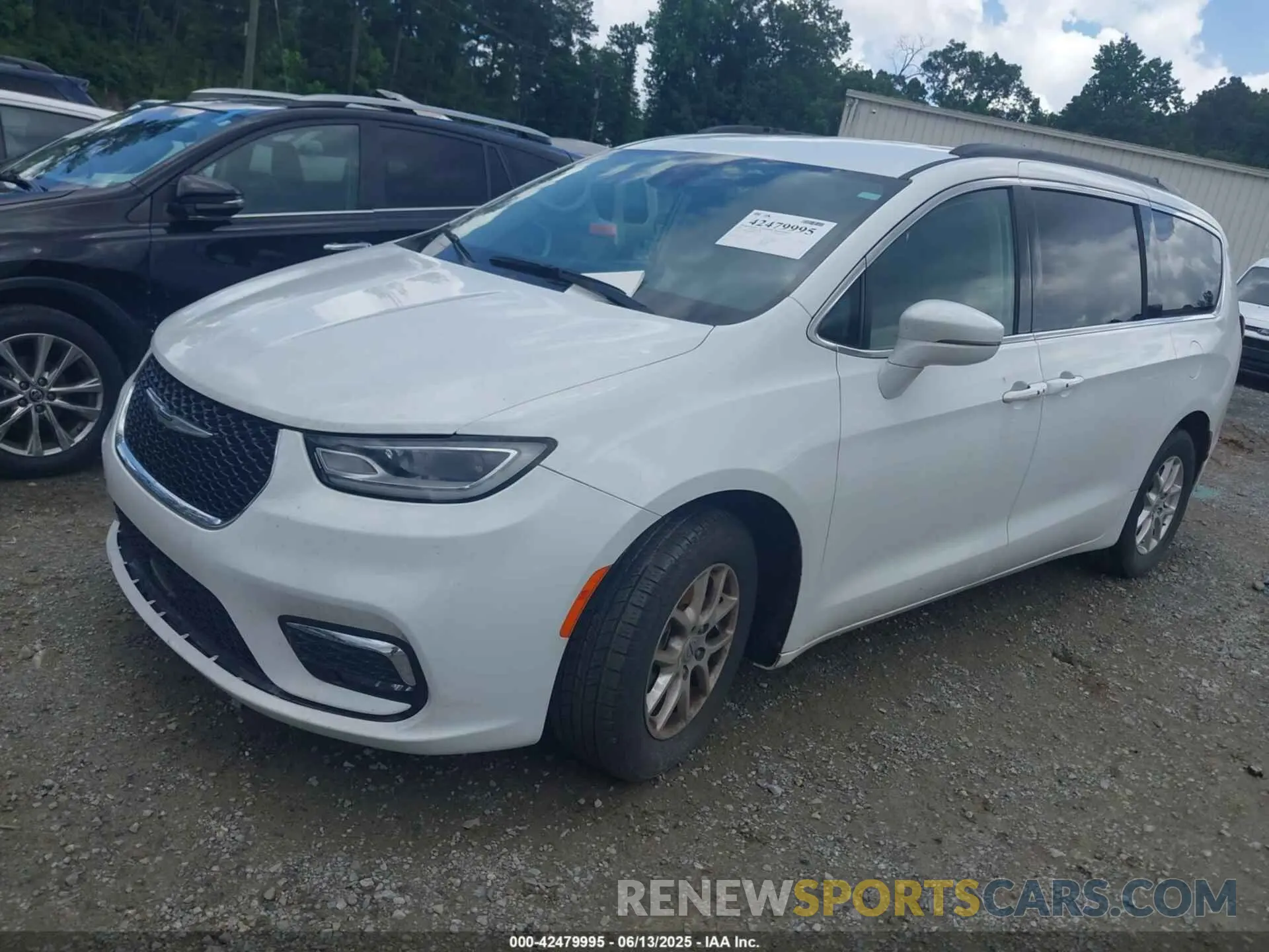 2 Photograph of a damaged car 2C4RC1BG9NR115613 CHRYSLER PACIFICA 2022