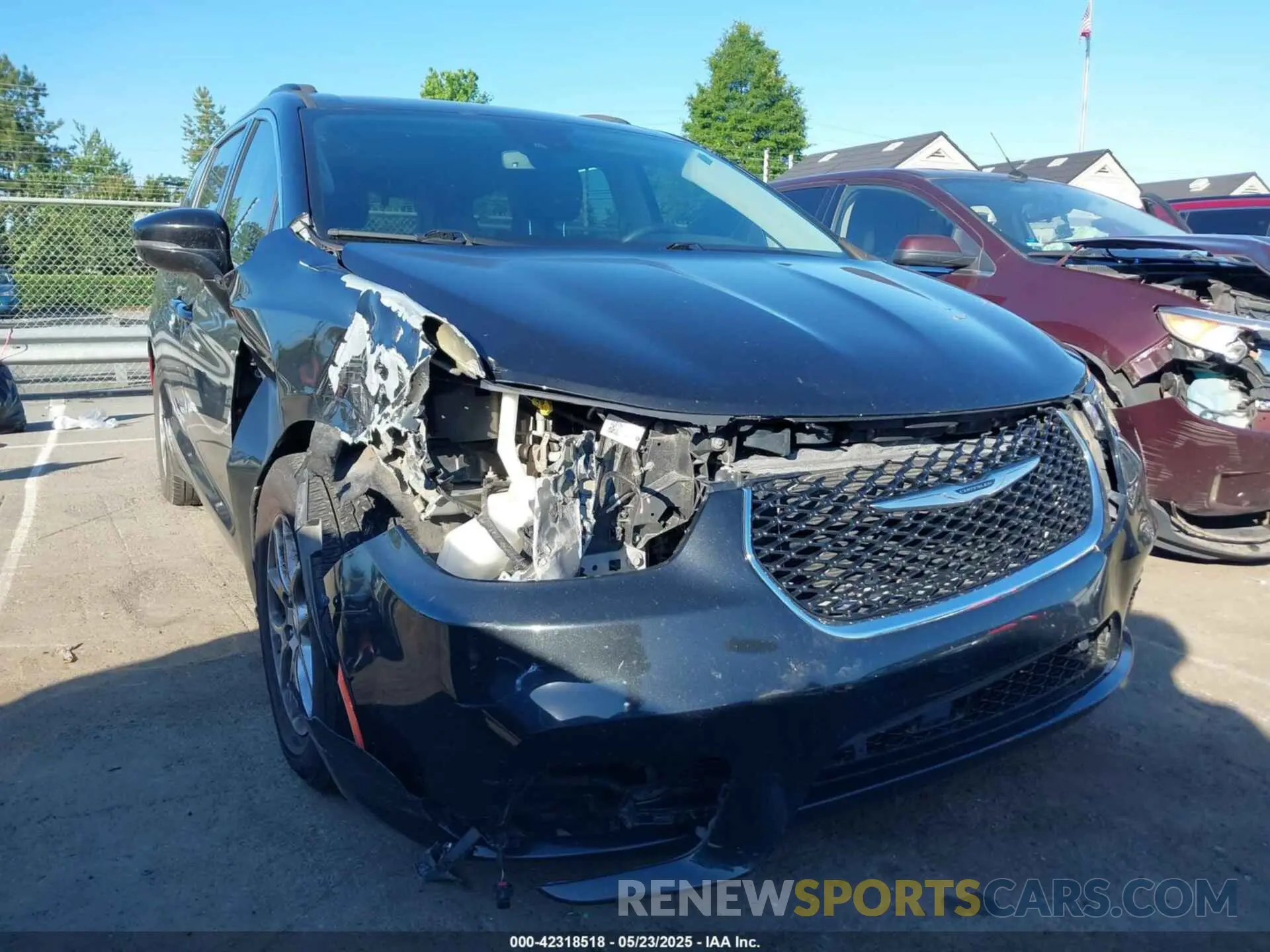 6 Photograph of a damaged car 2C4RC1BG9NR117538 CHRYSLER PACIFICA 2022