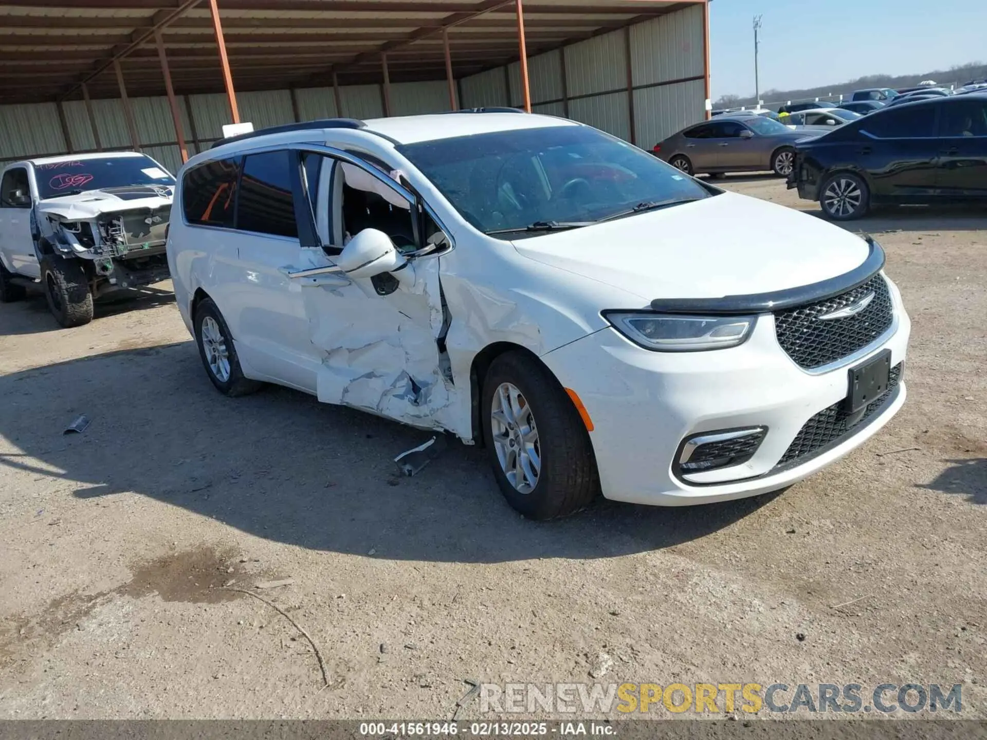 1 Photograph of a damaged car 2C4RC1BG9NR140561 CHRYSLER PACIFICA 2022