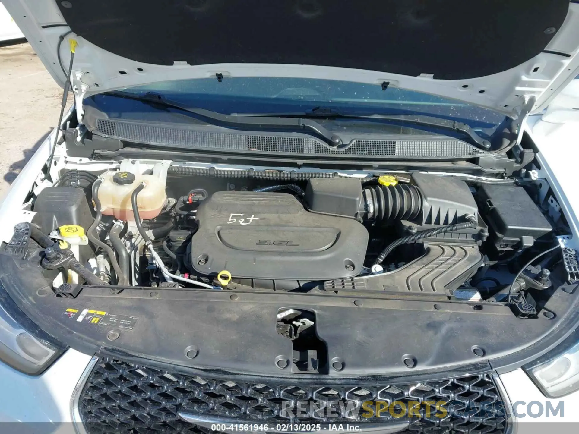 10 Photograph of a damaged car 2C4RC1BG9NR140561 CHRYSLER PACIFICA 2022