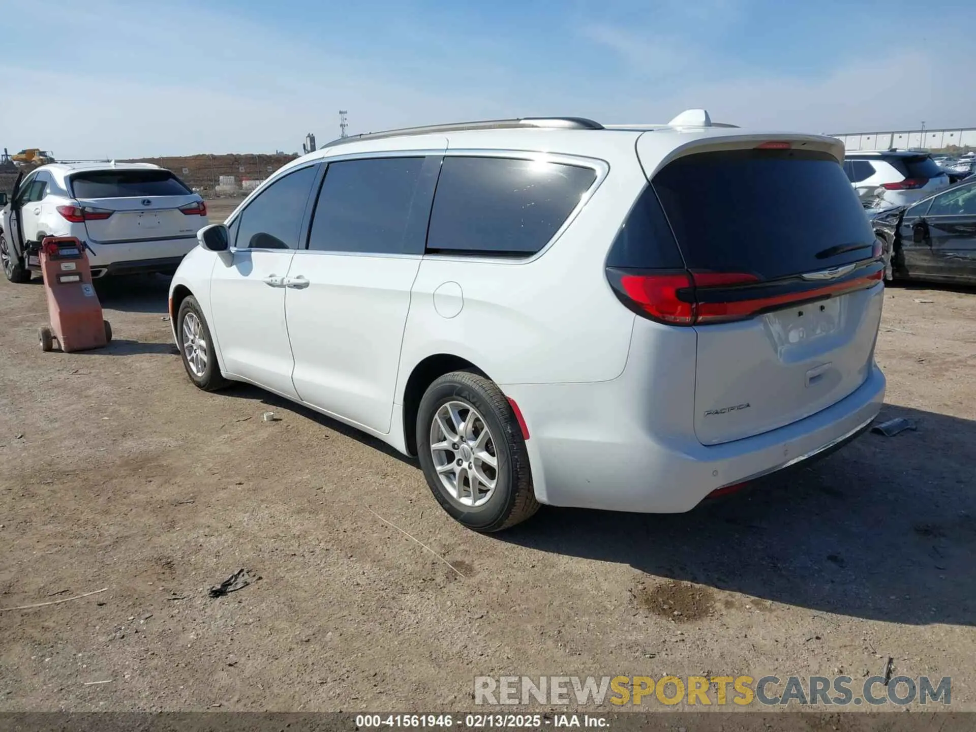 3 Photograph of a damaged car 2C4RC1BG9NR140561 CHRYSLER PACIFICA 2022
