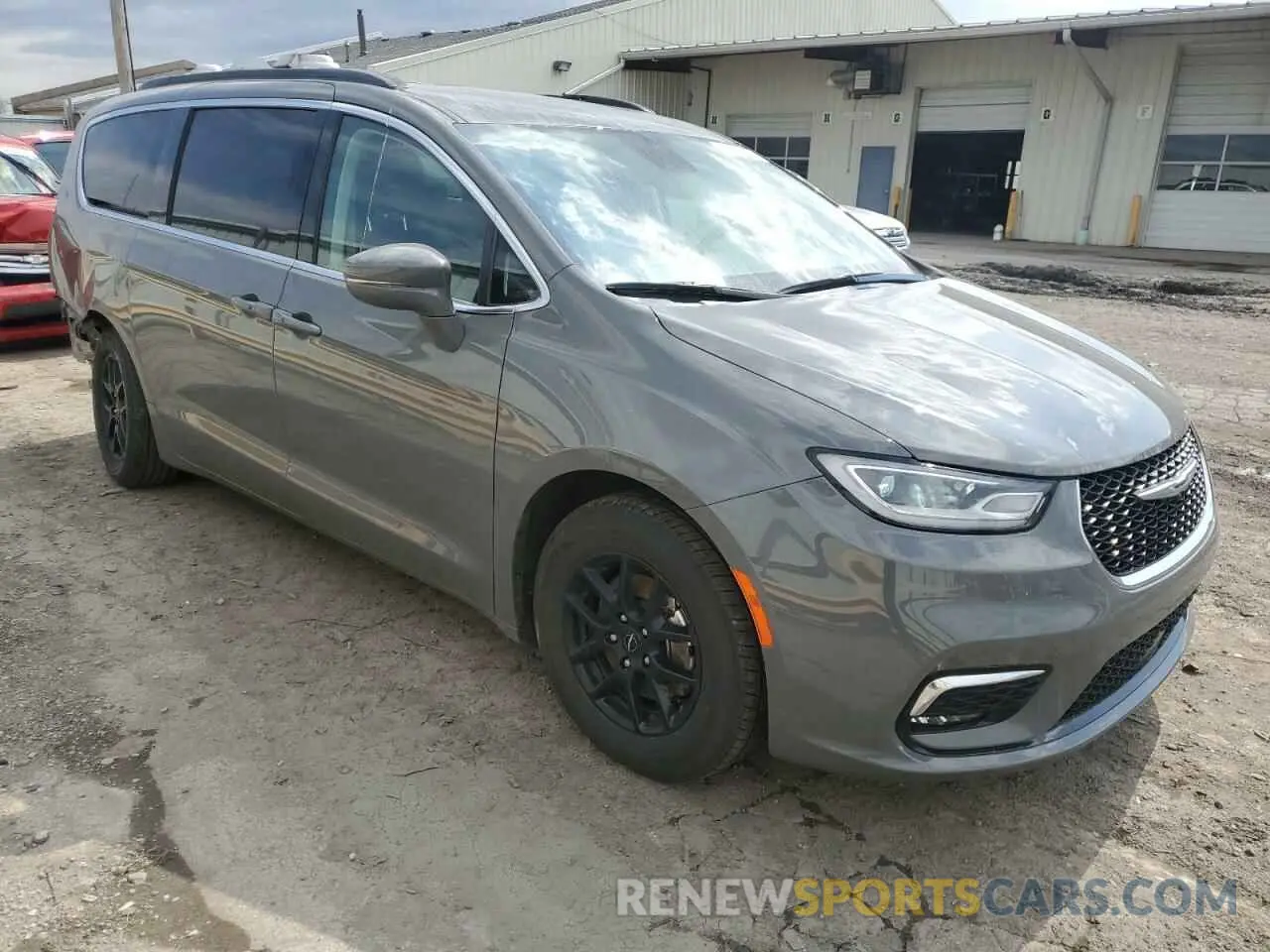 4 Photograph of a damaged car 2C4RC1BG9NR149695 CHRYSLER PACIFICA 2022