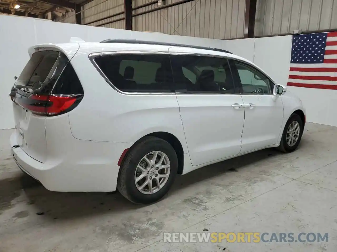 3 Photograph of a damaged car 2C4RC1BG9NR194863 CHRYSLER PACIFICA 2022