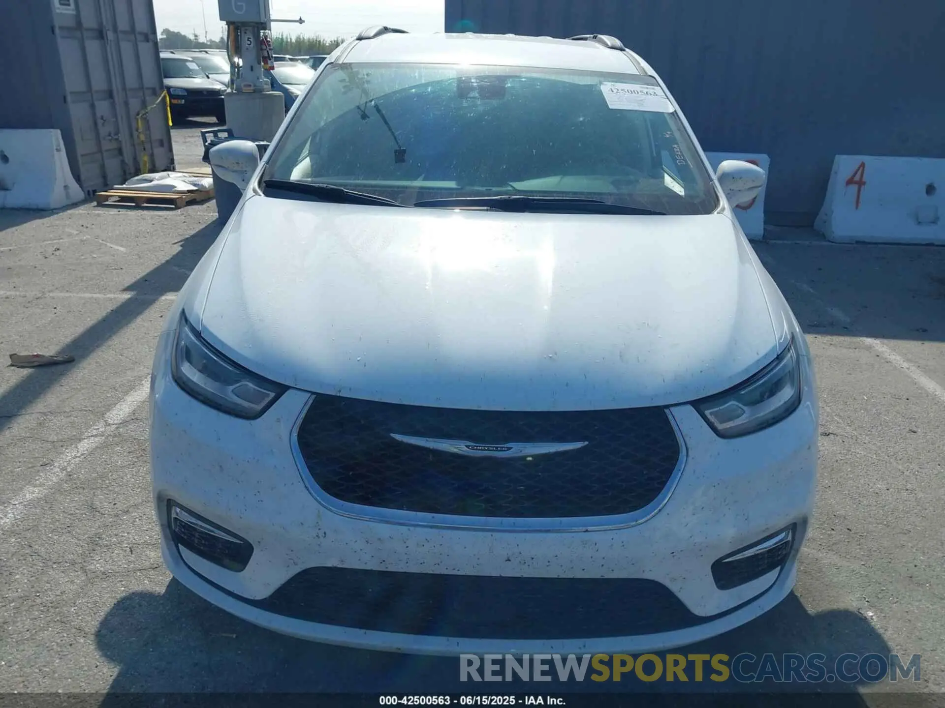 12 Photograph of a damaged car 2C4RC1BG9NR209216 CHRYSLER PACIFICA 2022