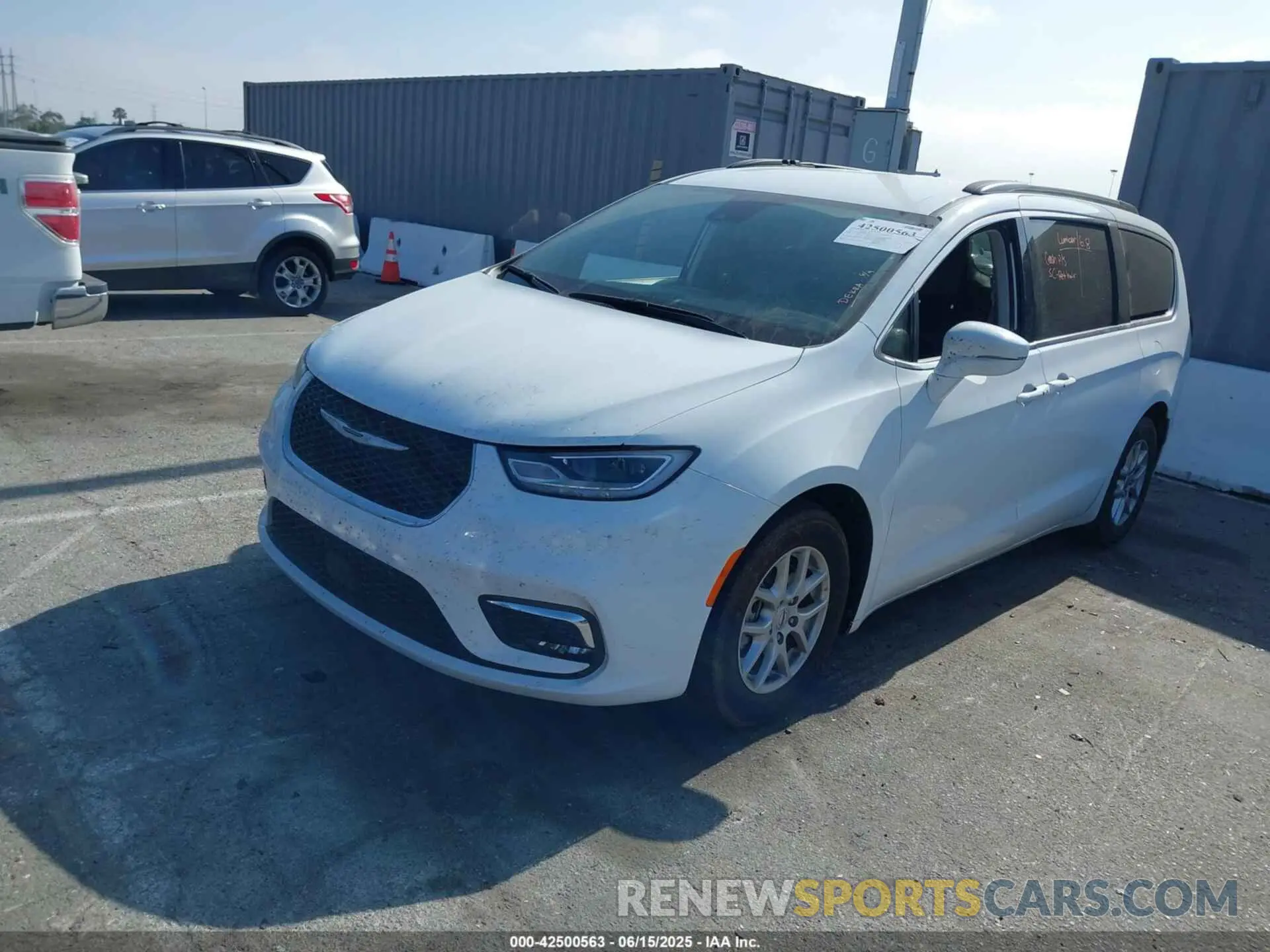 2 Photograph of a damaged car 2C4RC1BG9NR209216 CHRYSLER PACIFICA 2022