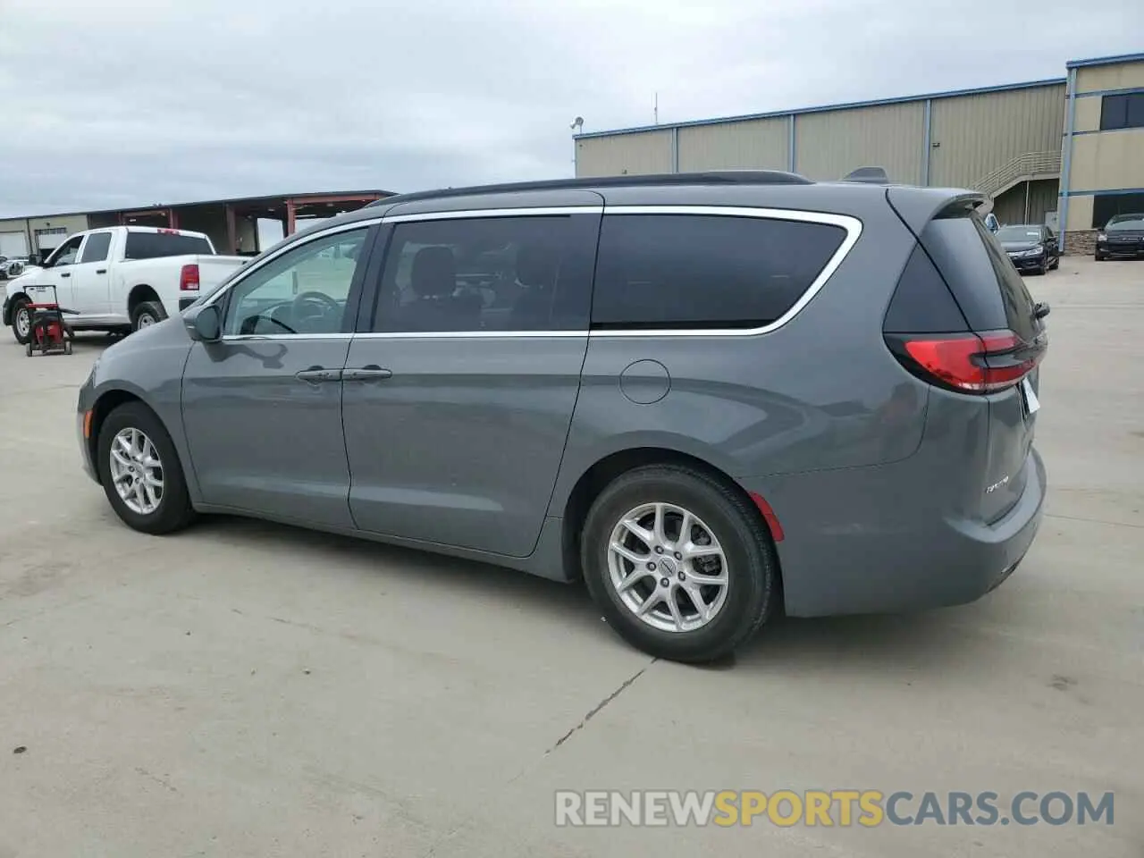 2 Photograph of a damaged car 2C4RC1BG9NR213072 CHRYSLER PACIFICA 2022