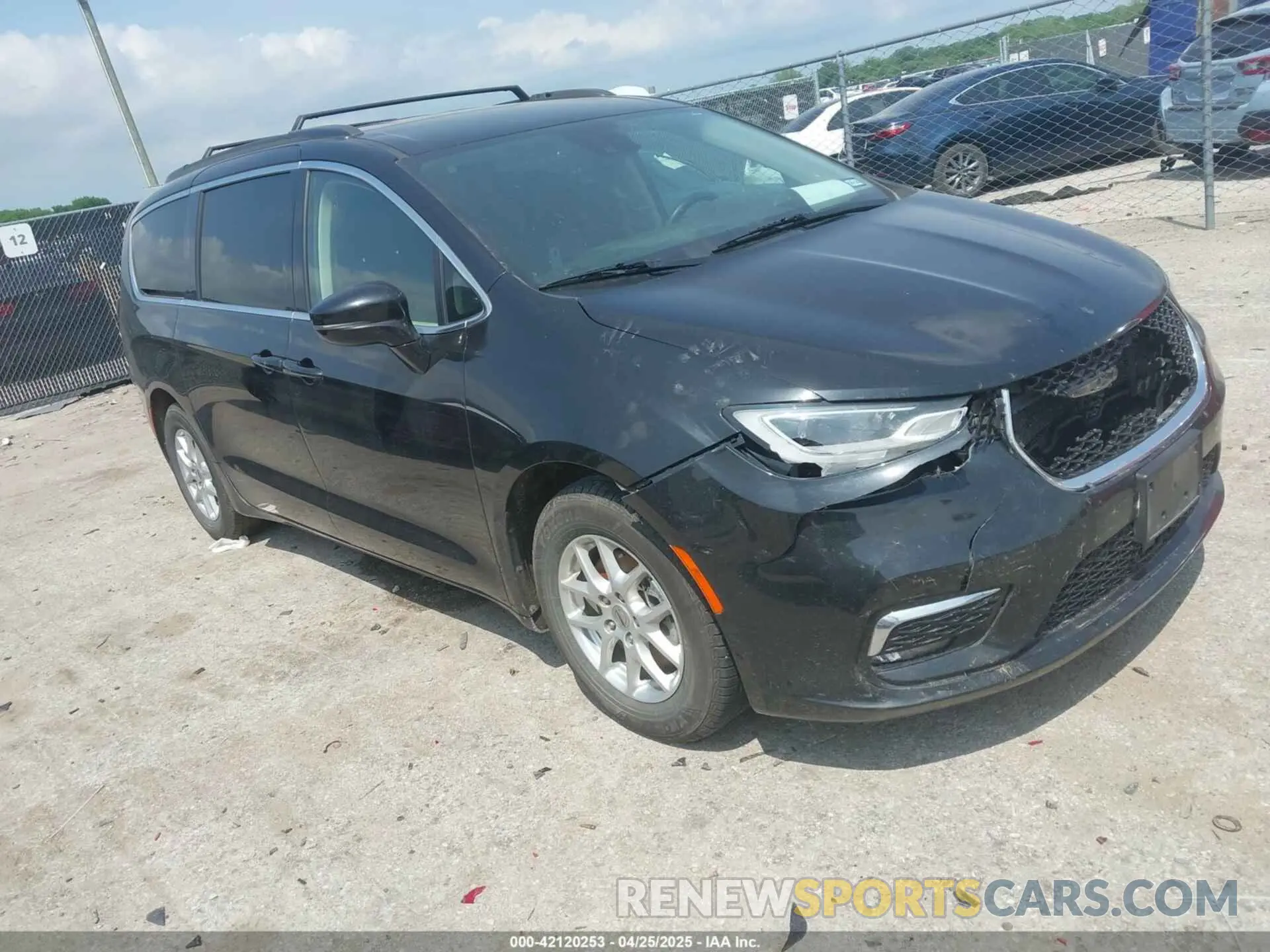 1 Photograph of a damaged car 2C4RC1BGXNR132467 CHRYSLER PACIFICA 2022