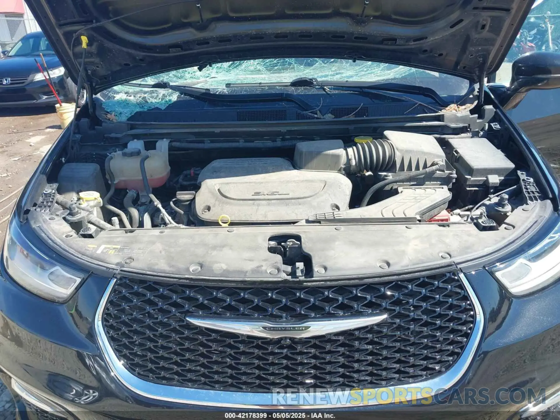 10 Photograph of a damaged car 2C4RC1BGXNR142495 CHRYSLER PACIFICA 2022