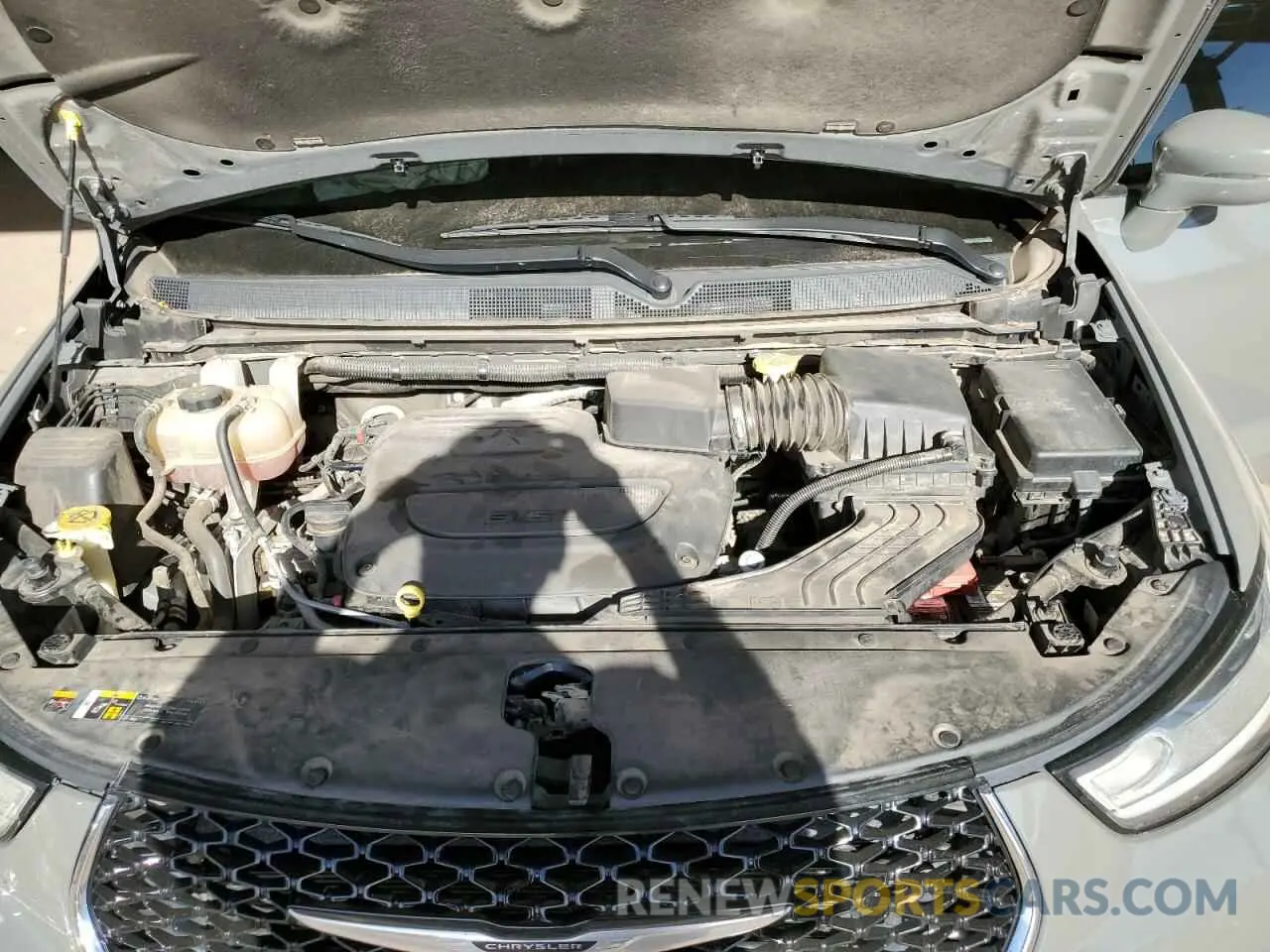 12 Photograph of a damaged car 2C4RC1BGXNR150211 CHRYSLER PACIFICA 2022