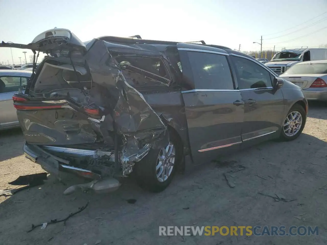3 Photograph of a damaged car 2C4RC1BGXNR191227 CHRYSLER PACIFICA 2022