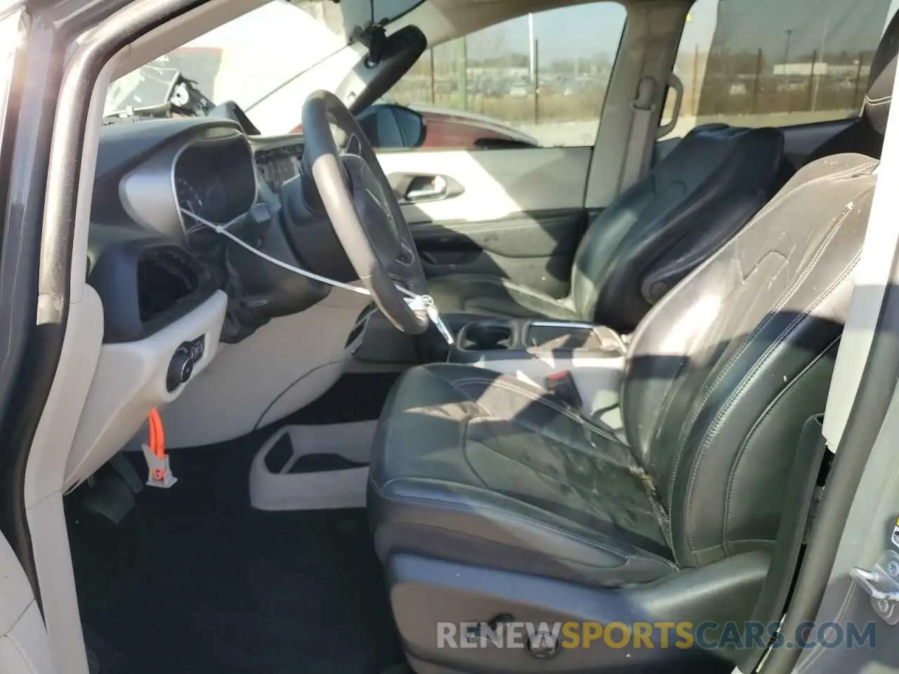 7 Photograph of a damaged car 2C4RC1BGXNR191227 CHRYSLER PACIFICA 2022