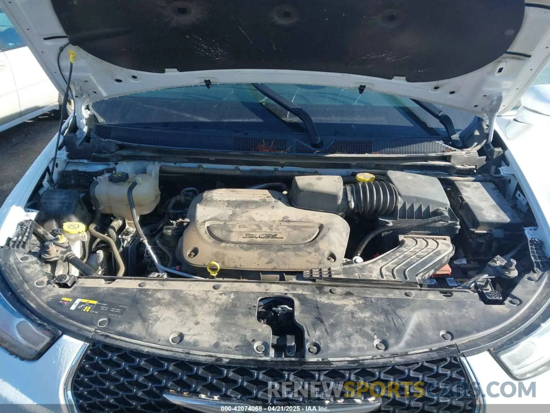10 Photograph of a damaged car 2C4RC1FG9NR158021 CHRYSLER PACIFICA 2022
