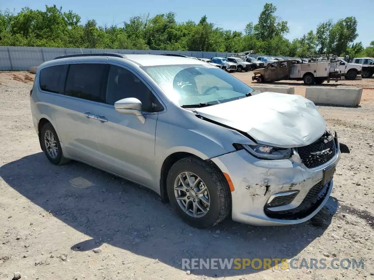 4 Photograph of a damaged car 2C4RC1FGXNR187964 CHRYSLER PACIFICA 2022