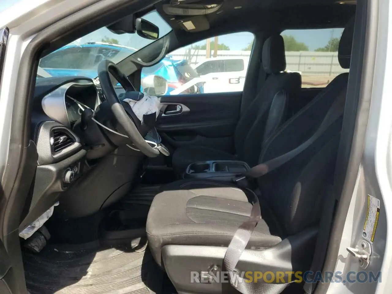 7 Photograph of a damaged car 2C4RC1FGXNR187964 CHRYSLER PACIFICA 2022