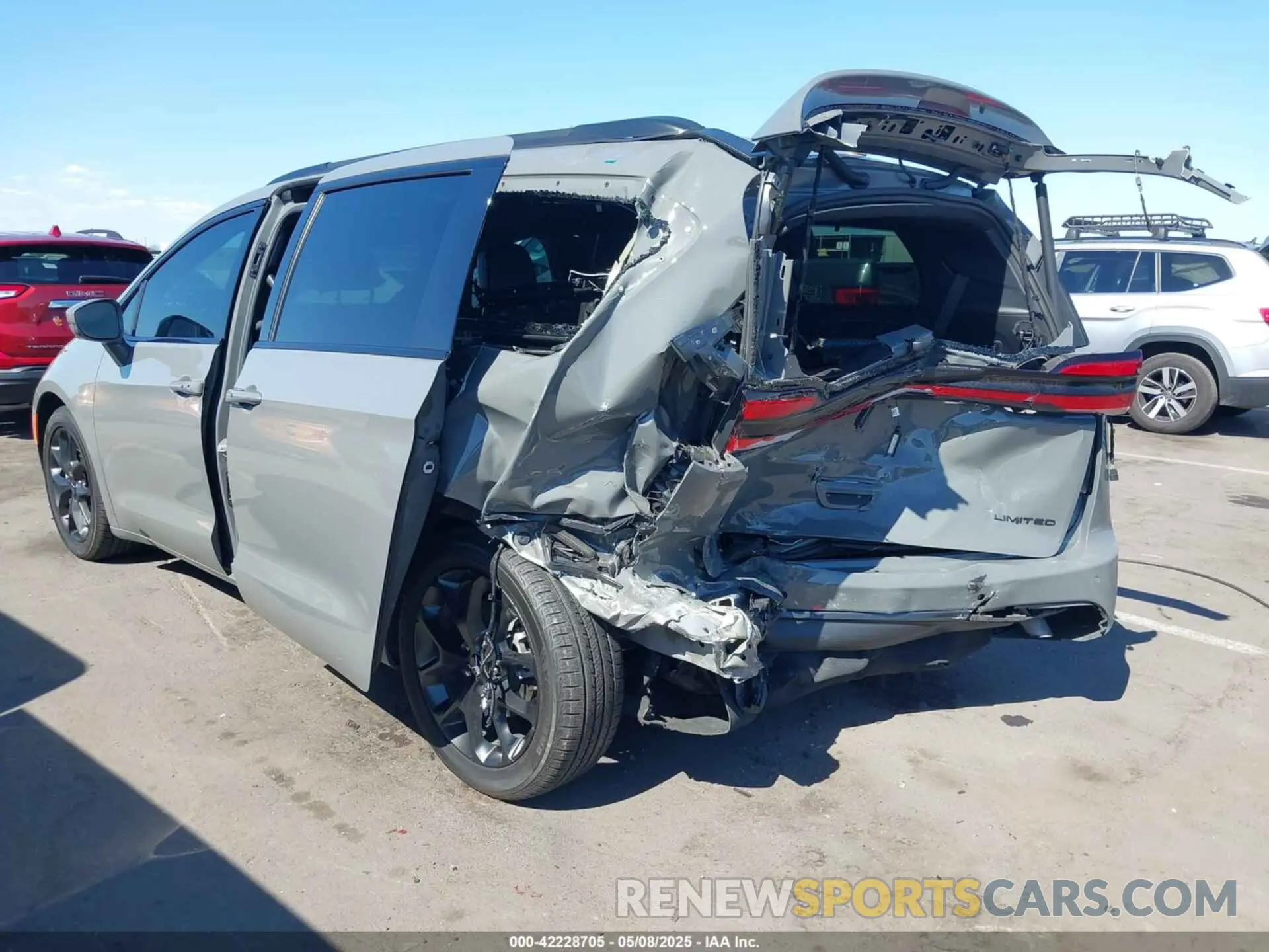 6 Photograph of a damaged car 2C4RC1GG0NR187714 CHRYSLER PACIFICA 2022