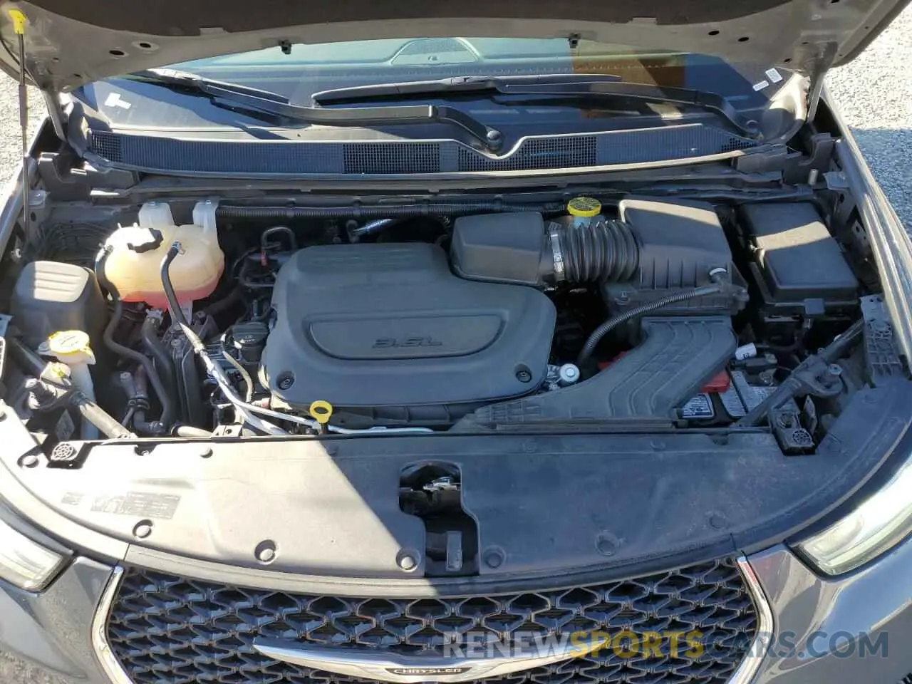 12 Photograph of a damaged car 2C4RC1GG2NR175998 CHRYSLER PACIFICA 2022