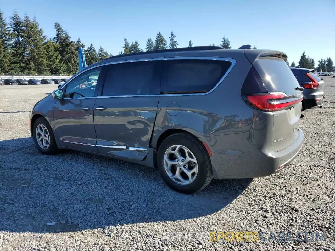 2 Photograph of a damaged car 2C4RC1GG2NR175998 CHRYSLER PACIFICA 2022