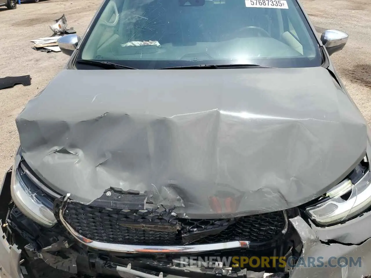 12 Photograph of a damaged car 2C4RC1GG3NR114854 CHRYSLER PACIFICA 2022