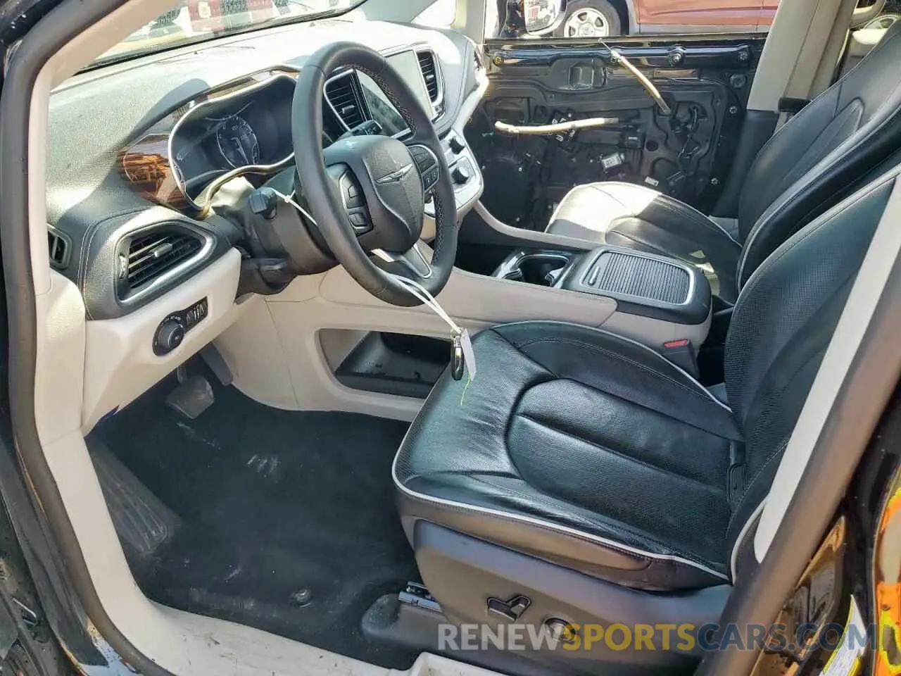 7 Photograph of a damaged car 2C4RC1GG3NR234282 CHRYSLER PACIFICA 2022