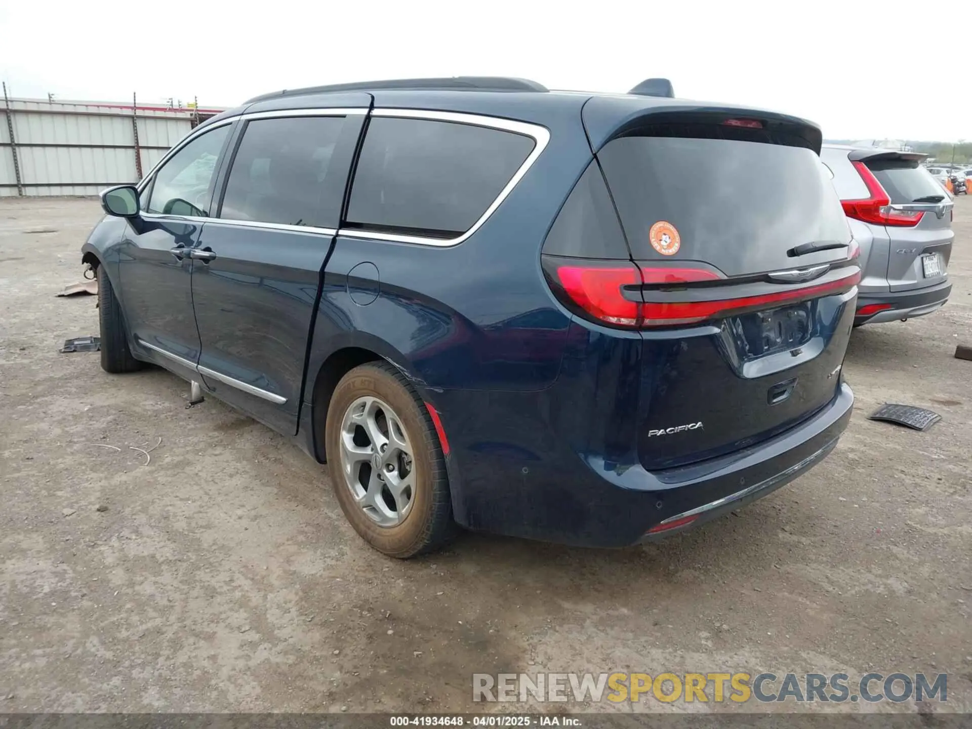 3 Photograph of a damaged car 2C4RC1GG4NR139407 CHRYSLER PACIFICA 2022