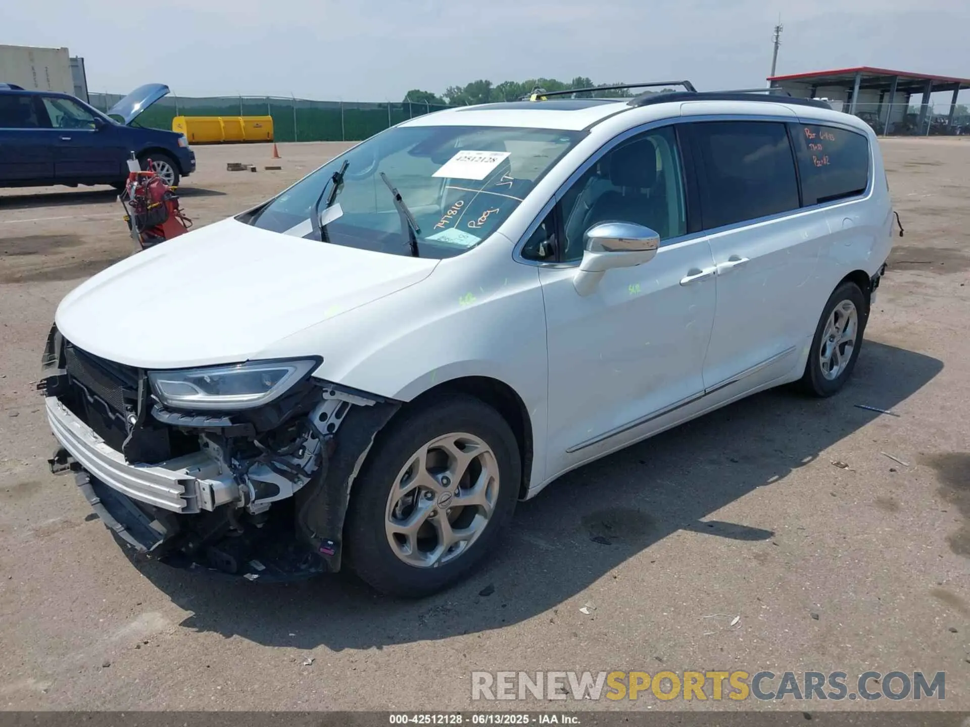 2 Photograph of a damaged car 2C4RC1GG5NR112152 CHRYSLER PACIFICA 2022