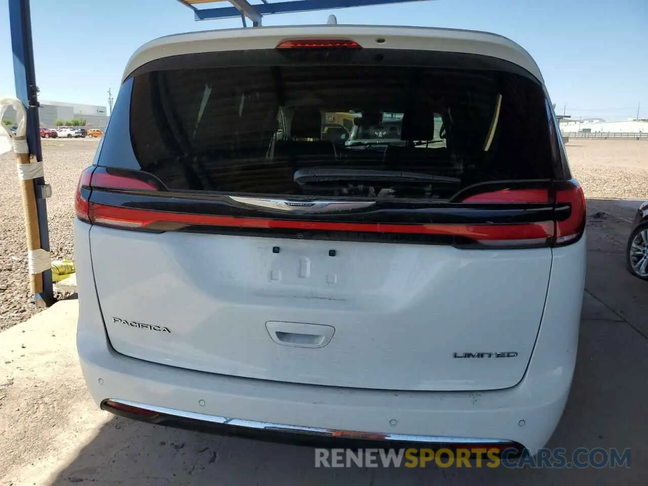6 Photograph of a damaged car 2C4RC1GG5NR182427 CHRYSLER PACIFICA 2022