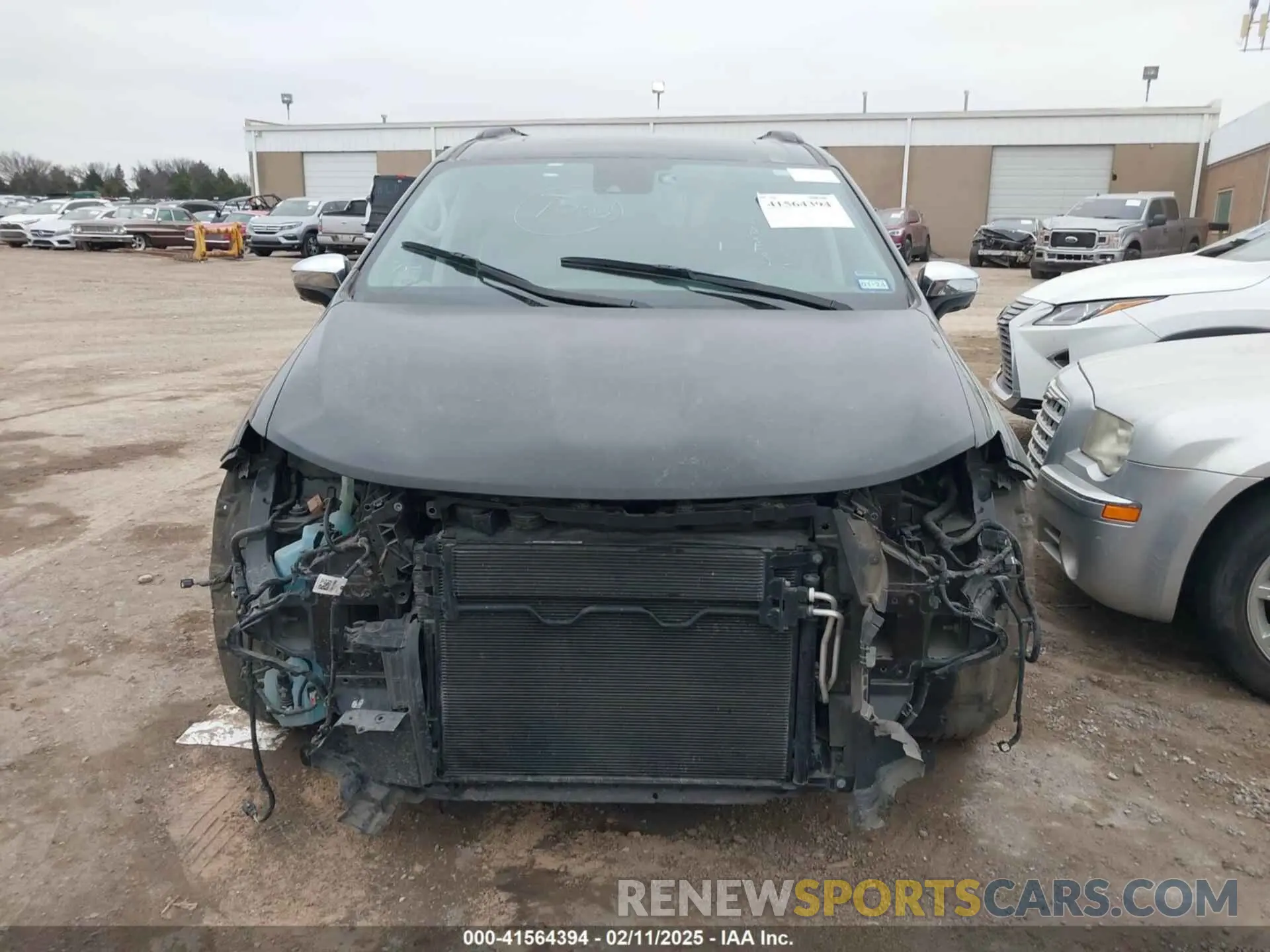 13 Photograph of a damaged car 2C4RC1GG6NR114864 CHRYSLER PACIFICA 2022