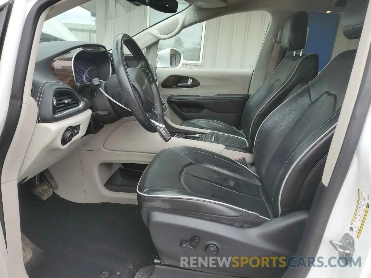 7 Photograph of a damaged car 2C4RC1GG6NR153535 CHRYSLER PACIFICA 2022